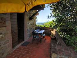 Cozy Farmhouse in Paciano With Private Pool