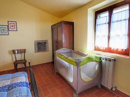 Cozy Farmhouse in Paciano With Private Pool