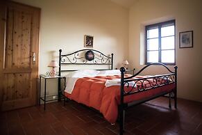 Cozy Farmhouse in Paciano With Private Pool