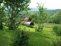Cozy Farmhouse in Paciano With Private Pool