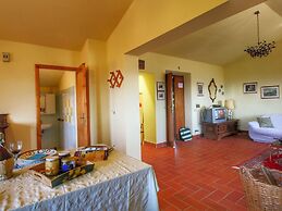 Cozy Farmhouse in Paciano With Private Pool
