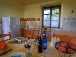 Cozy Farmhouse in Paciano With Private Pool