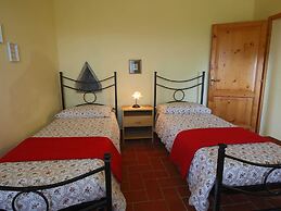 Cozy Farmhouse in Paciano With Private Pool