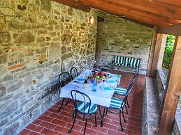 Cozy Farmhouse in Paciano With Private Pool