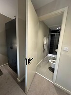 O M Luxurious Apartments