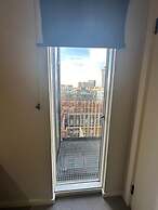 O M Luxurious Apartments