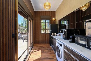 Junes jaffa Luxury Apartments