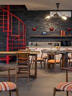 THE POETREE VILLA RESORT