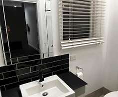 The Palm Hamilton Backpackers