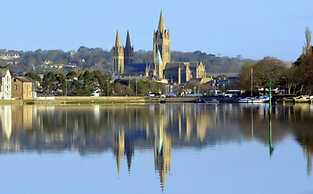 Saltwater Holiday Lodge - for Penzance & St Ives