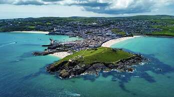 Saltwater Holiday Lodge - for Penzance & St Ives