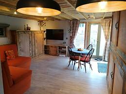 Stone Moor Lodge, Justin's Peak District Base Camp