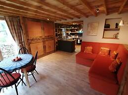 Stone Moor Lodge, Justin's Peak District Base Camp