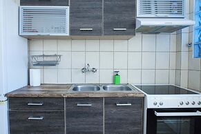 Stylish 1 Bd Apt w Balcony in Petralona