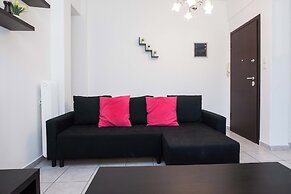 Stylish 1 Bd Apt w Balcony in Petralona