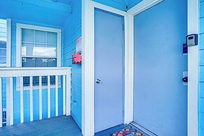 11 Mi to Disney & Pool Access: Kissimmee Condo!