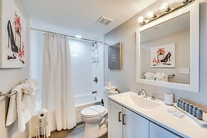 8 Mi to Disney: Davenport Condo w/ Private Balcony