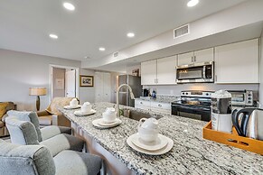 8 Mi to Disney: Davenport Condo w/ Private Balcony