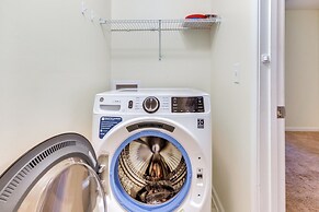 Modern Gem: 18 Mi to Downtown Columbia!