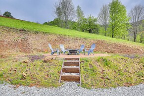 Pet-friendly Boone Cabin w/ Mtn Views & Hot Tub!