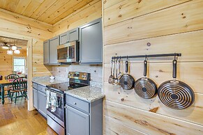 Pet-friendly Boone Cabin w/ Mtn Views & Hot Tub!