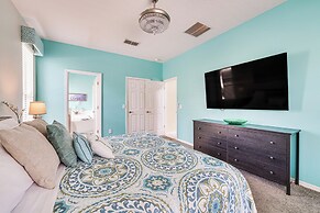 5 Mi to Disney: Ideal Family Getaway w/ Theater!