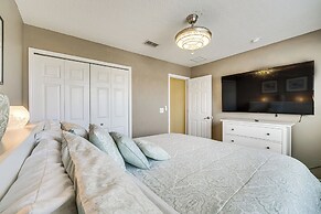 5 Mi to Disney: Ideal Family Getaway w/ Theater!