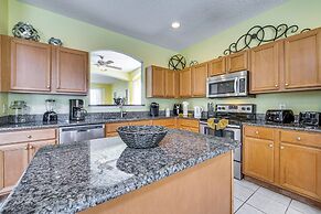 5 Mi to Disney: Ideal Family Getaway w/ Theater!