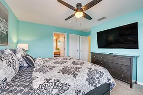 5 Mi to Disney: Ideal Family Getaway w/ Theater!