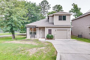Montgomery Home w/ Pond Access, Fire Pit & More!