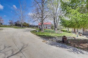 Spacious & Historic Cabin in New Haven w/ Pond!