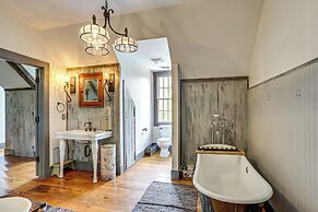Spacious & Historic Cabin in New Haven w/ Pond!