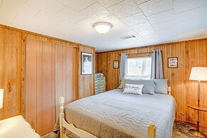 Heber Springs Cabin w/ Deck: 3 Mi to Sugarloaf Mtn