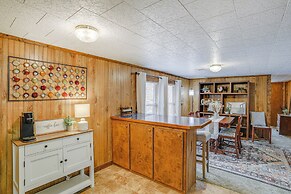 Heber Springs Cabin w/ Deck: 3 Mi to Sugarloaf Mtn