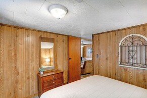 Heber Springs Cabin w/ Deck: 3 Mi to Sugarloaf Mtn