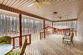 Heber Springs Cabin w/ Deck: 3 Mi to Sugarloaf Mtn
