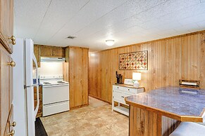 Heber Springs Cabin w/ Deck: 3 Mi to Sugarloaf Mtn