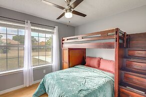 Pet-friendly Home w/ Fenced Yard in Killeen