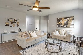 Pet-friendly Home w/ Fenced Yard in Killeen