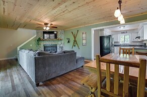 Northern Michigan Hideaway w/ Hot Tub & Fire Pit!