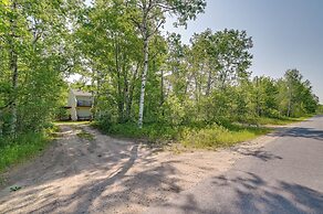 Northern Michigan Hideaway w/ Hot Tub & Fire Pit!