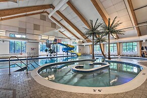 Northern Michigan Hideaway w/ Hot Tub & Fire Pit!