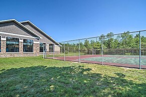 Northern Michigan Hideaway w/ Hot Tub & Fire Pit!