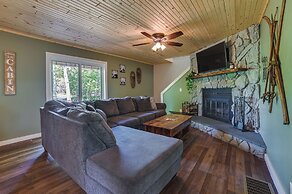 Northern Michigan Hideaway w/ Hot Tub & Fire Pit!