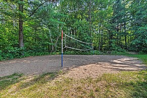 Northern Michigan Hideaway w/ Hot Tub & Fire Pit!