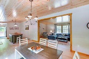 Porter Corners Home: 10 Mi to Saratoga Race Course