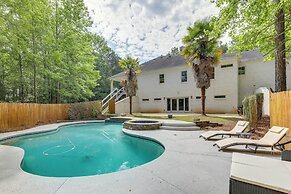 Home Theater & Game Room: Chic Abode in Ellenwood!