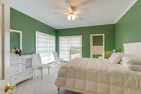 Home Theater & Game Room: Chic Abode in Ellenwood!