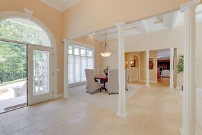 Home Theater & Game Room: Chic Abode in Ellenwood!