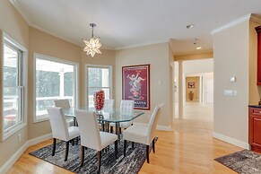 Home Theater & Game Room: Chic Abode in Ellenwood!